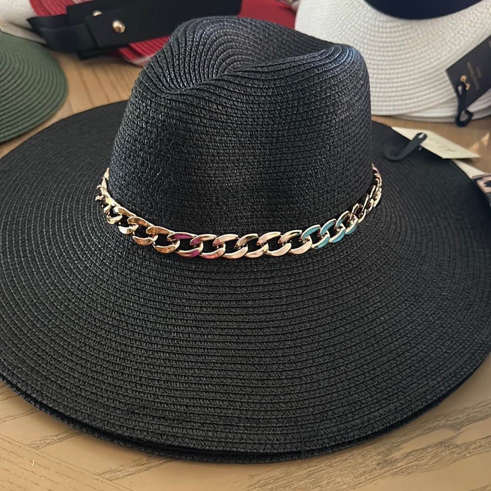 Black chained hat